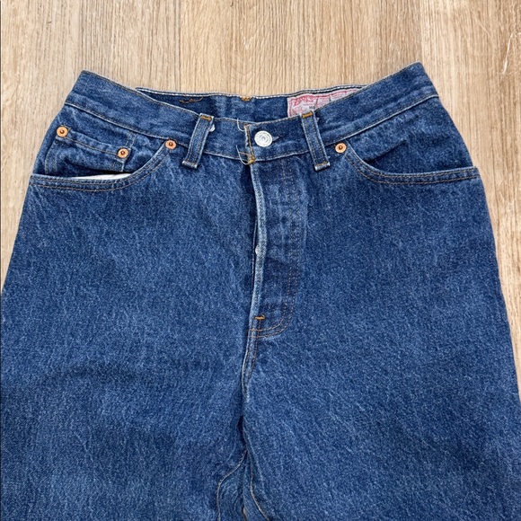Vintage Levi's Women's Straight Leg Blue Jeans - Picture 3 of 7